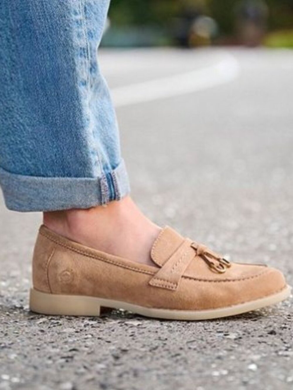 Born Mika Tassel Loafers Suede Leather Slip On Flats Natural Sand Size 9 NEW